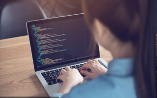 怒江 api php源码,下载的php源码怎么运行呢？